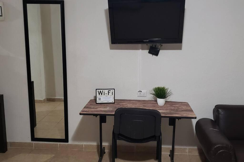 Departamento Comodo Centrico Tv Ac Wifi Cocina Parking, Letra C Ciudad Valles Exteriér fotografie